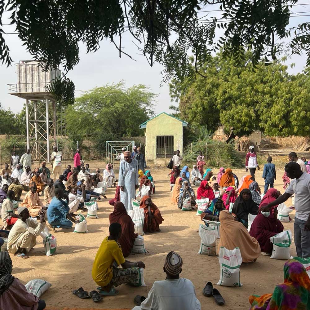 ナイジェリアのファキール・ミスキンのためのサダカ・ライス