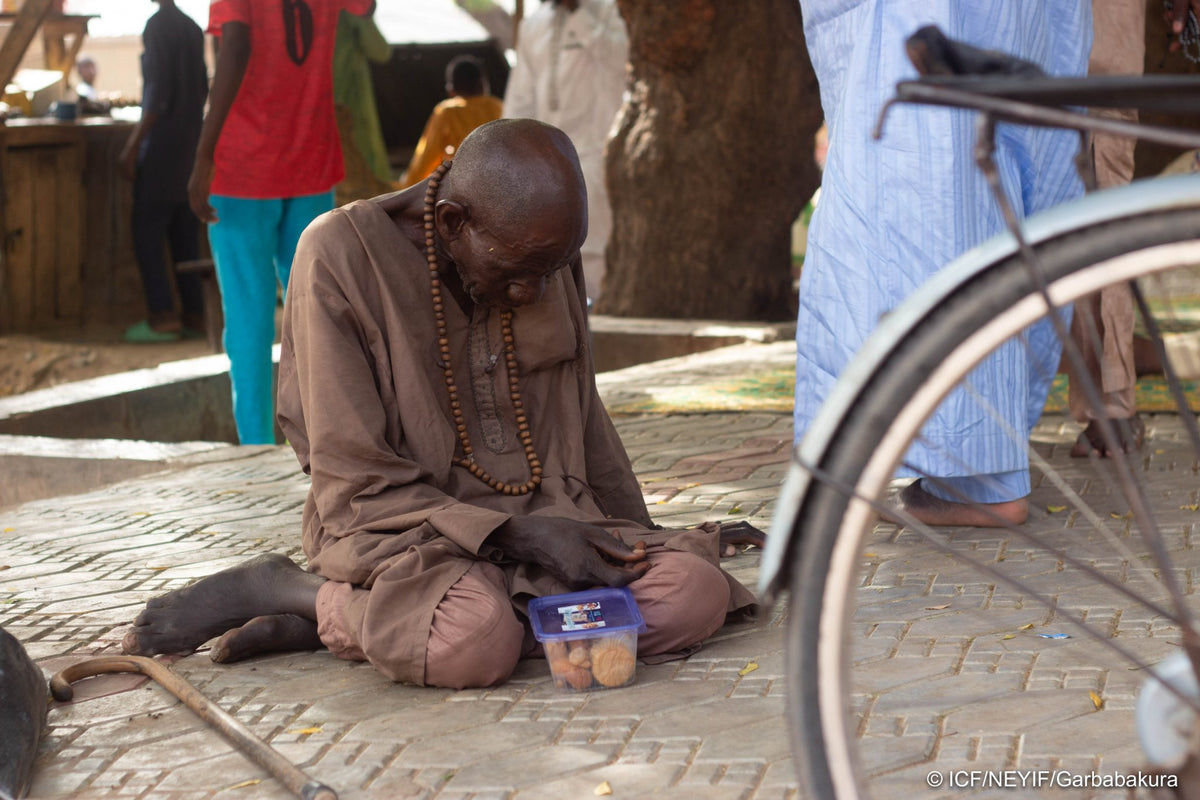 ナイジェリアのアイディルフィトリ ギフトボックス