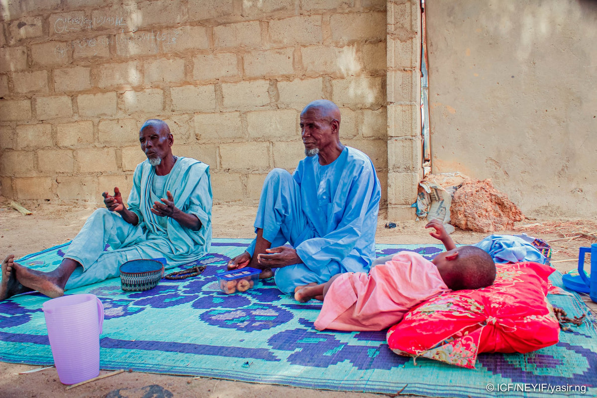 ナイジェリアのアイディルフィトリ ギフトボックス