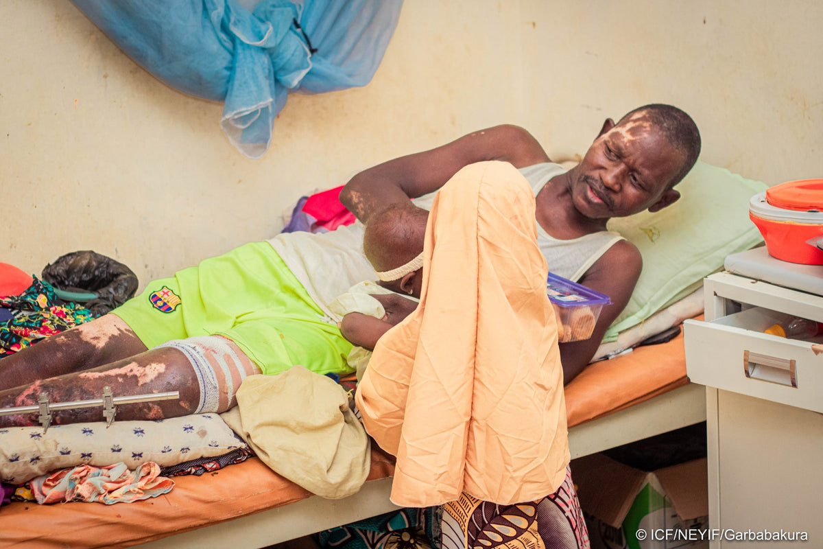 ナイジェリアのアイディルフィトリ ギフトボックス