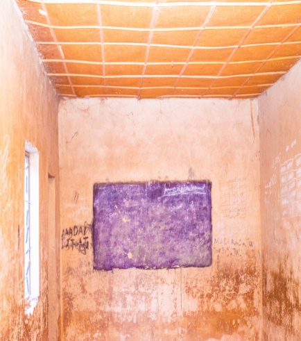 ナイジェリアで第 8 回ワカフ神学校の改修工事