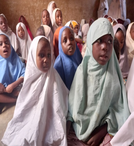 ナイジェリアで第 8 回ワカフ神学校の改修工事