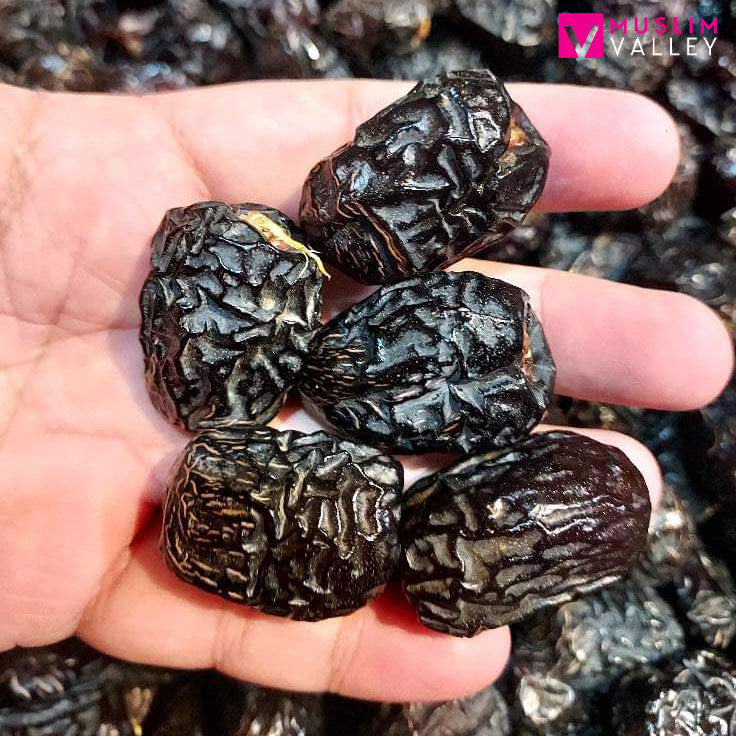 Ajwa AAA Jumbo Dates - 1 Box