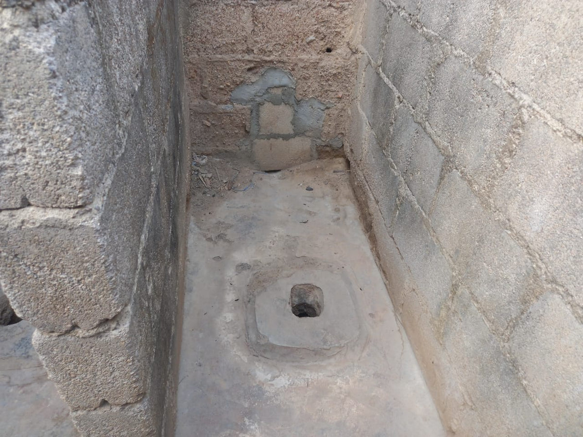 ナイジェリアで第 4 回ワカフ神学校の改修工事