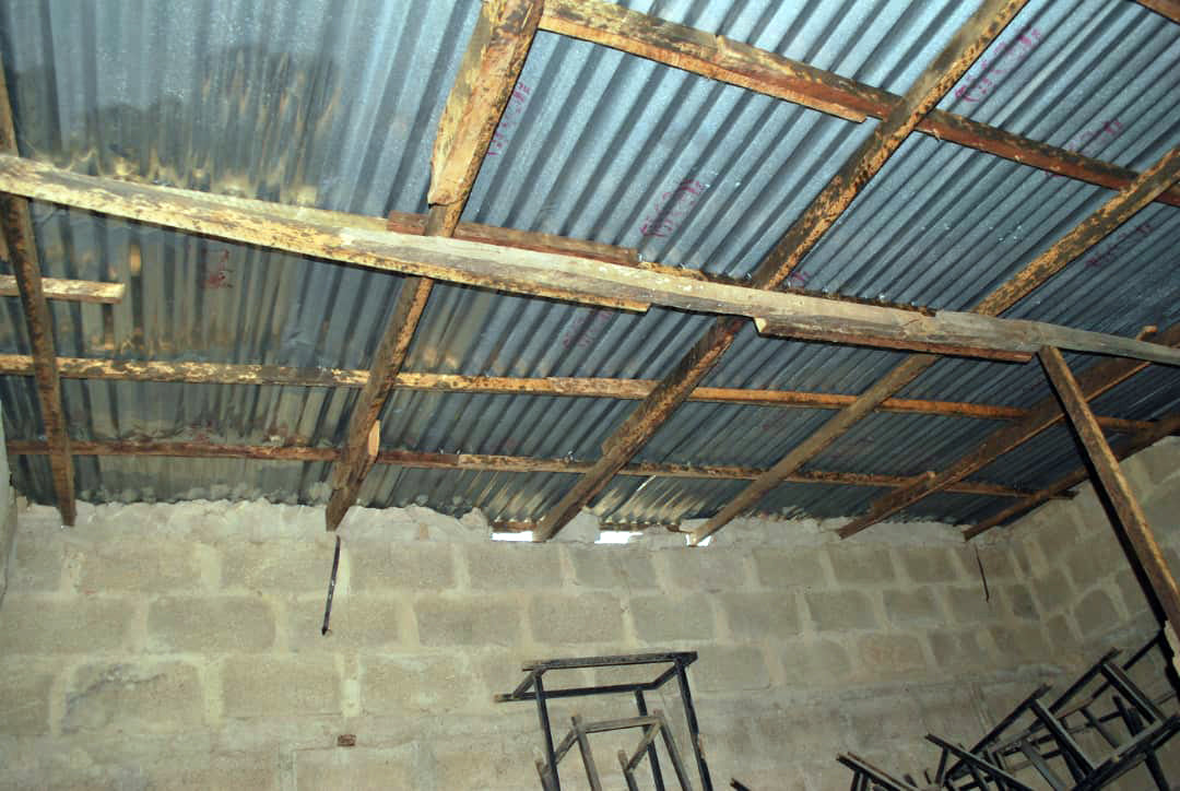 ナイジェリアで第 2 回ワカフ神学校の改修工事