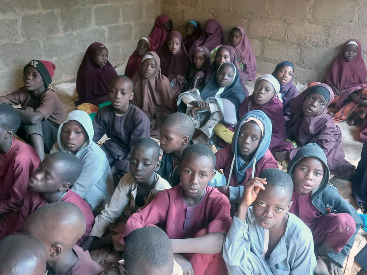 ナイジェリアで第 4 回ワカフ神学校の改修工事