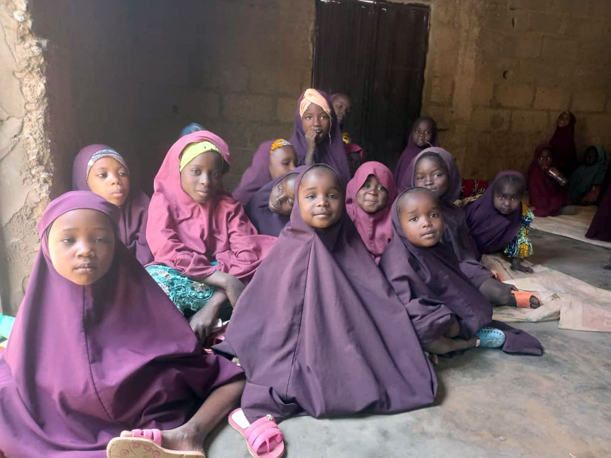 ナイジェリアで第 4 回ワカフ神学校の改修工事