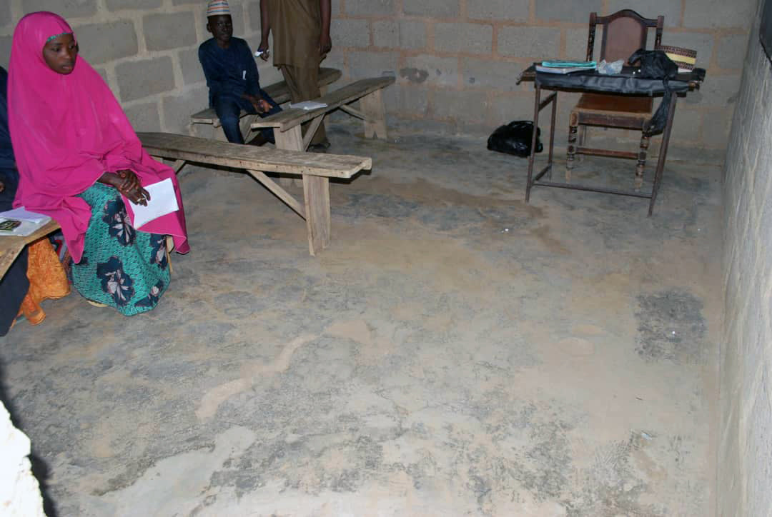 ナイジェリアで第 2 回ワカフ神学校の改修工事