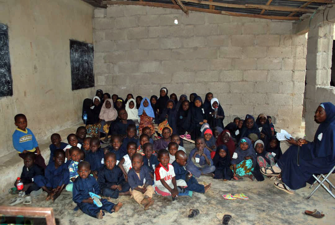 ナイジェリアで第 2 回ワカフ神学校の改修工事