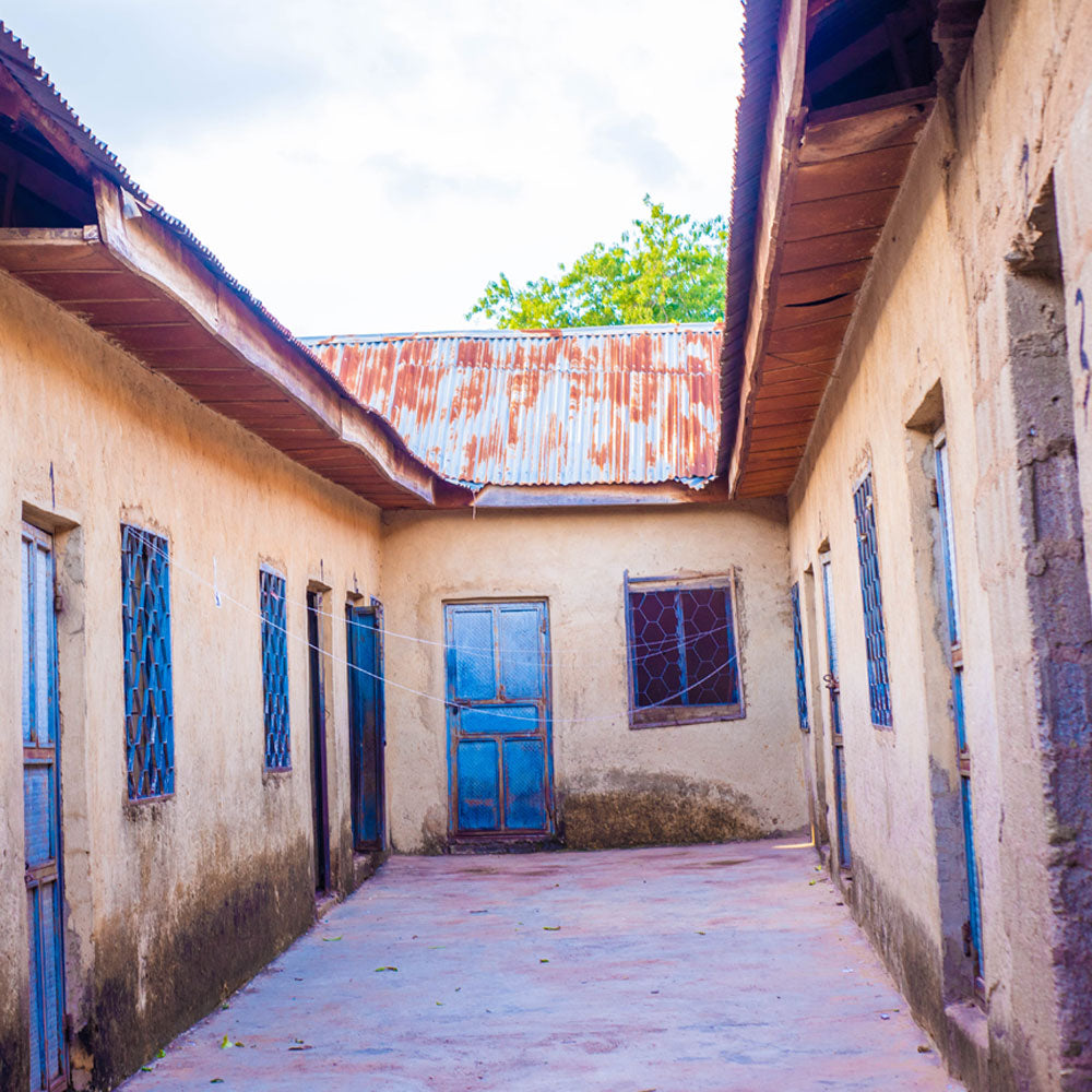 ナイジェリアで第 2 回ワカフ マスジドの改修工事