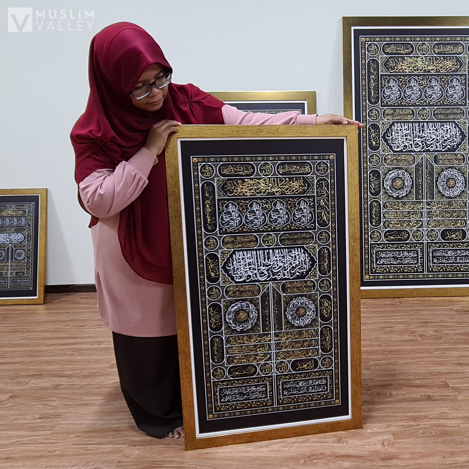 枠付きカアバ扉(中) 