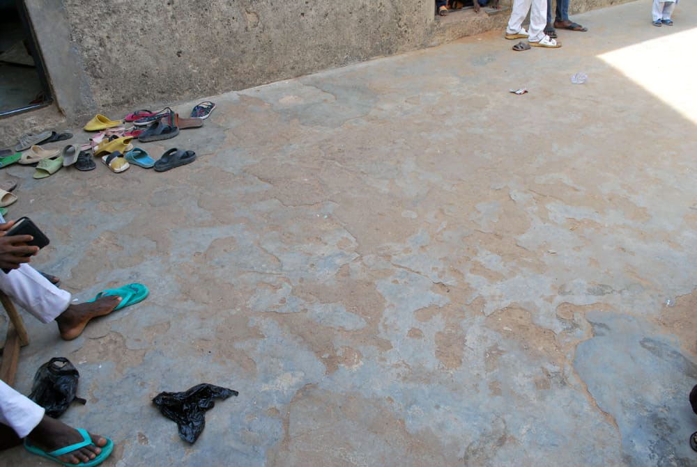 ナイジェリアで最初のワカフ神学校の改修工事